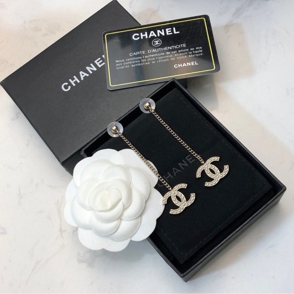 Chanel women's earrings